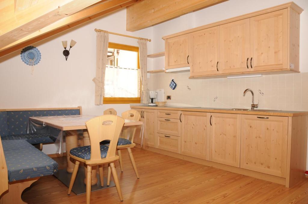Residence Ciasa Dl Mone Colfosco Værelse billede