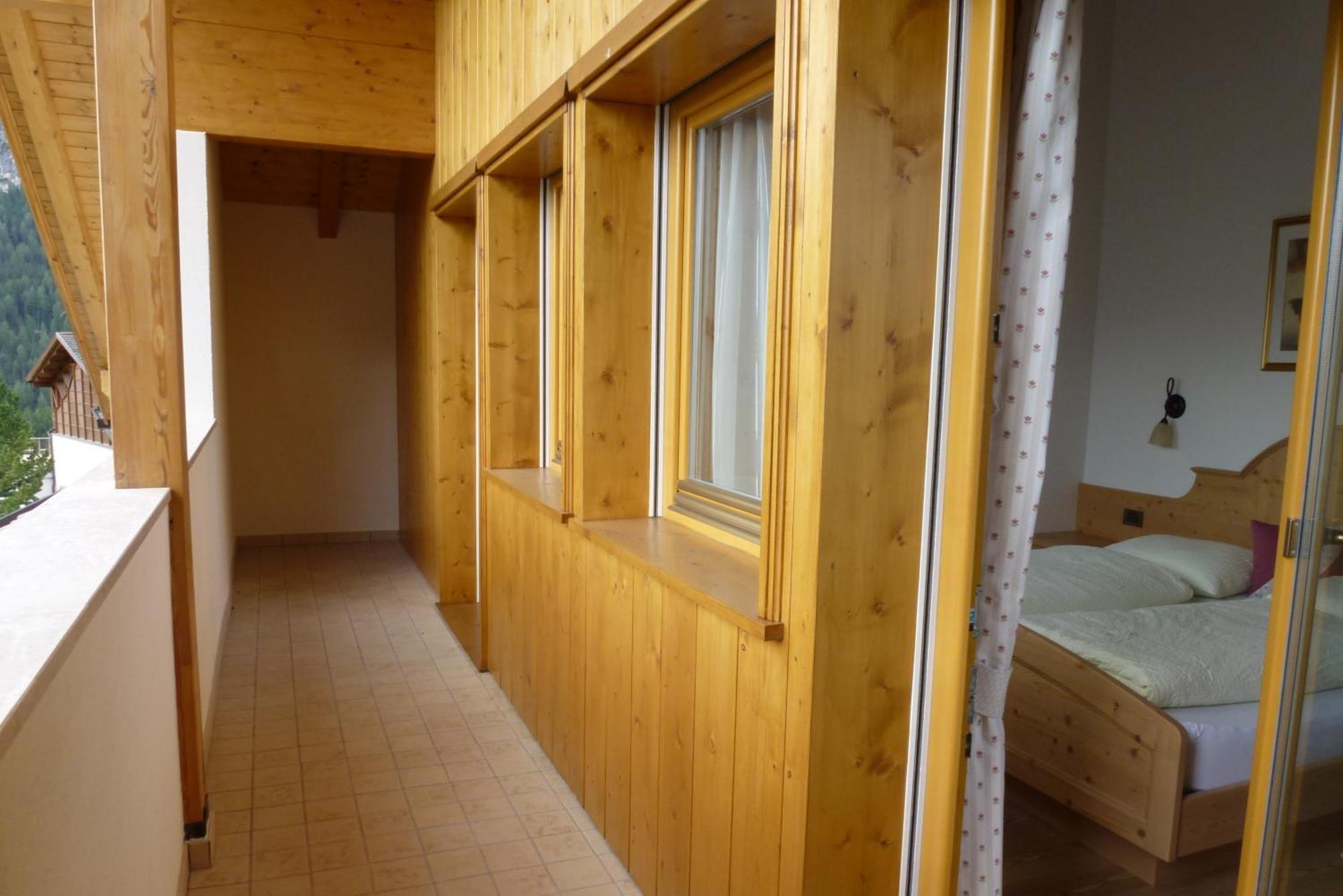 Residence Ciasa Dl Mone Colfosco Eksteriør billede