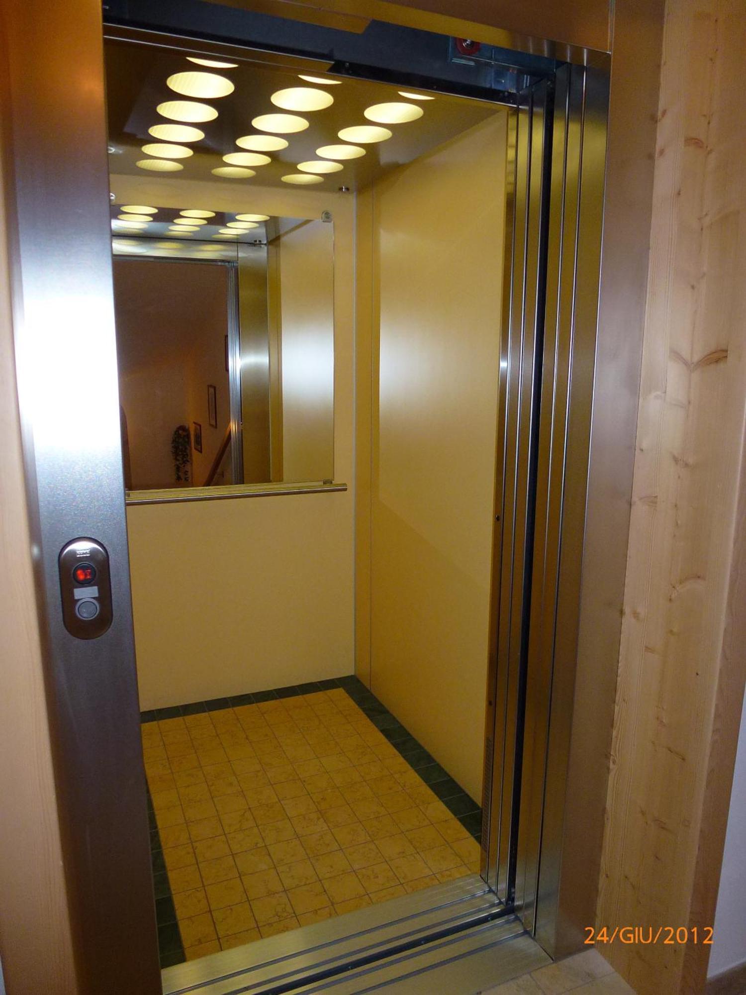 Residence Ciasa Dl Mone Colfosco Eksteriør billede