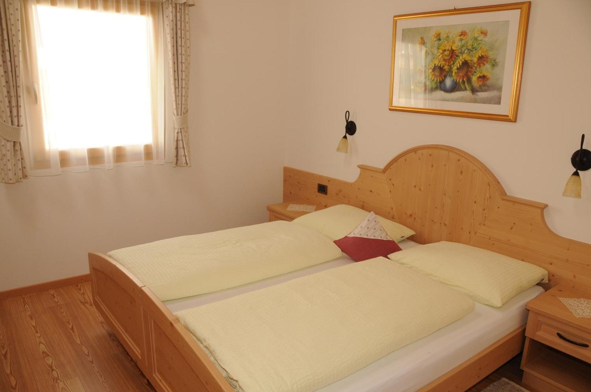 Residence Ciasa Dl Mone Colfosco Eksteriør billede