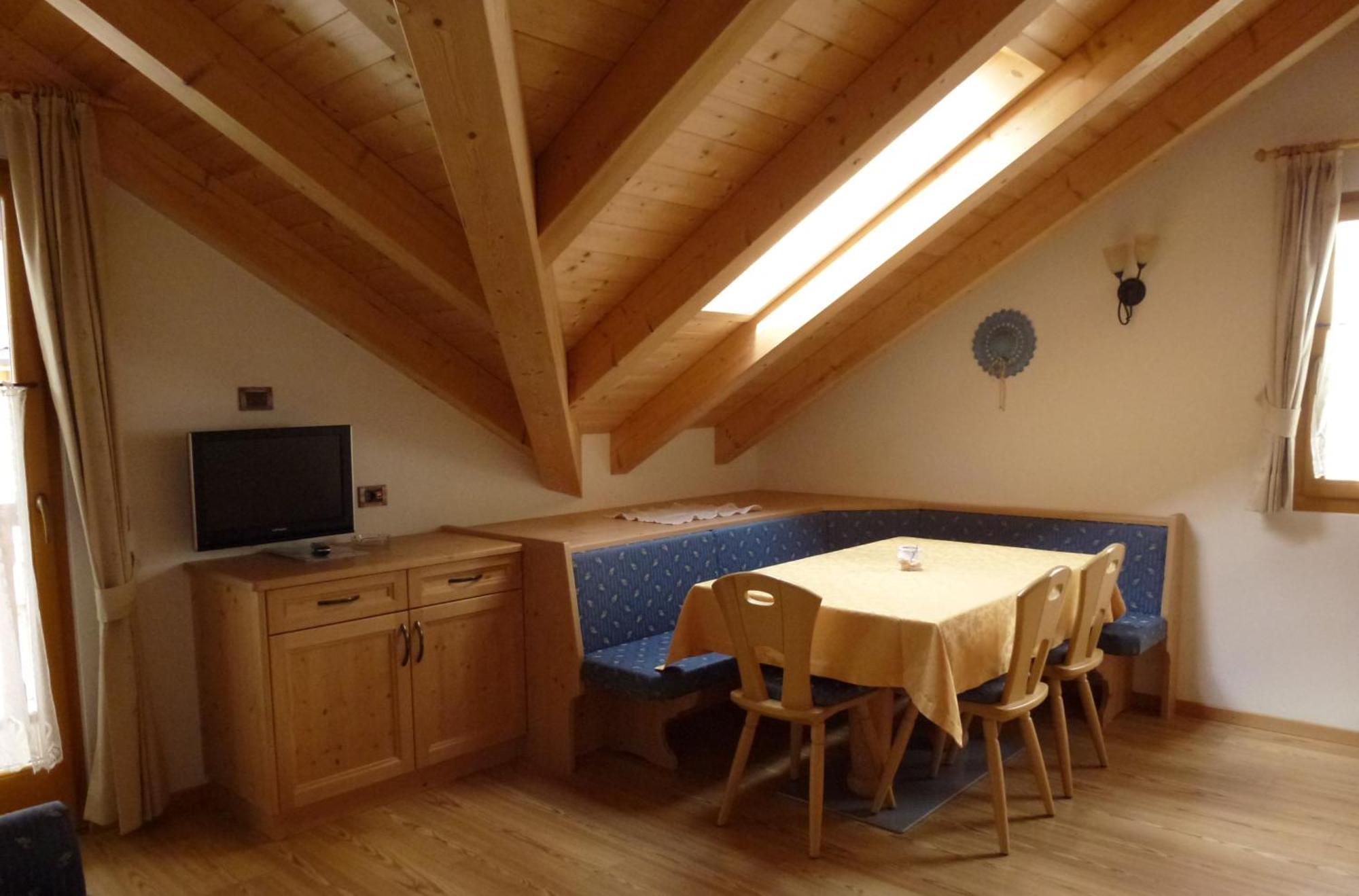 Residence Ciasa Dl Mone Colfosco Eksteriør billede